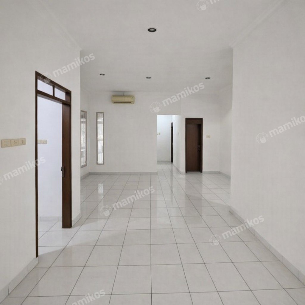 Rumah Sertifikat SHM 3 Kamar Tidur 3 Kamar Mandi Pondok Kelapa Jakarta Timur - Photo 2