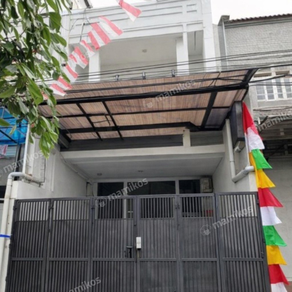 Rumah Sertifikat SHM 5 Kamar Tidur 4 Kamar Mandi Tomang Jakarta Barat
