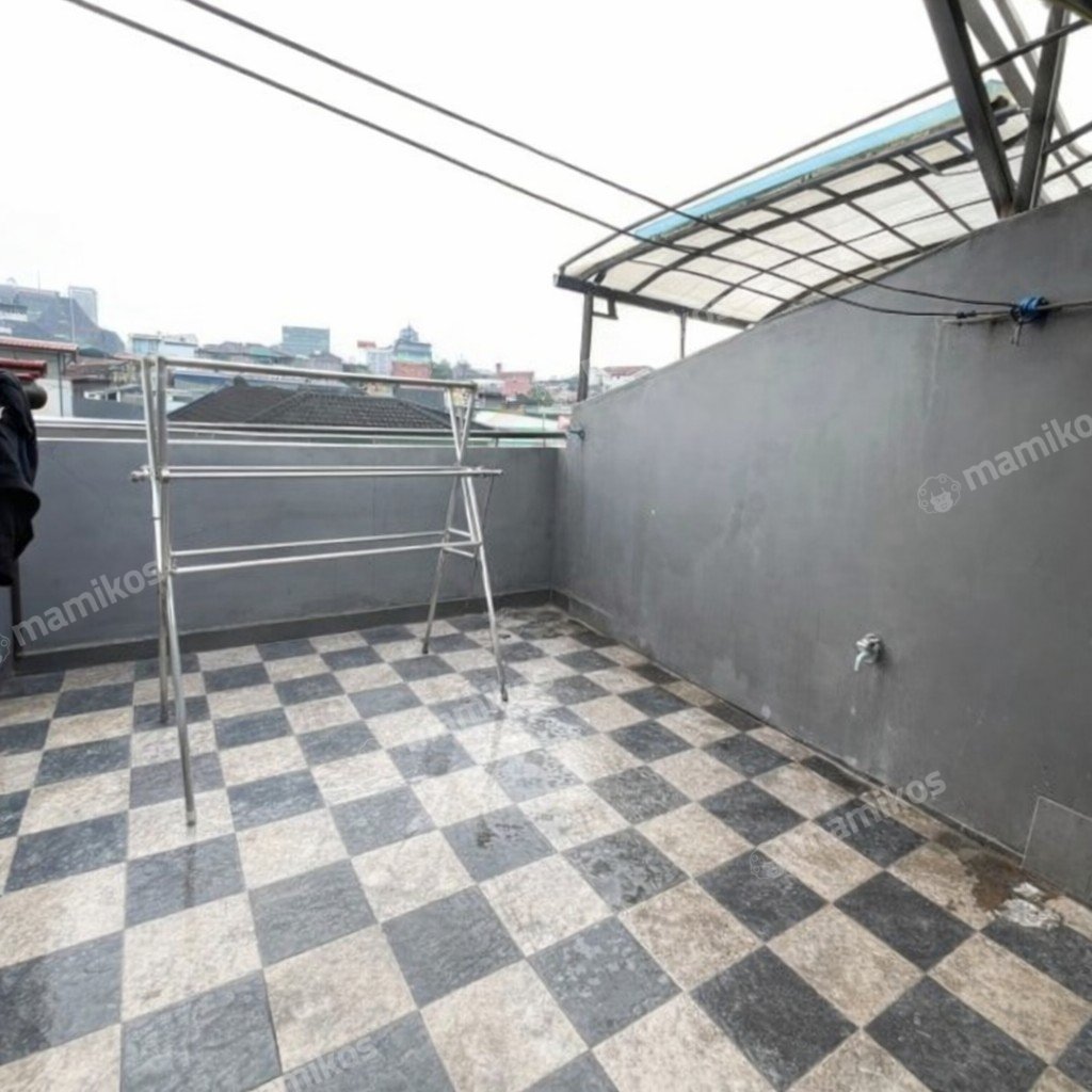 Rumah Sertifikat SHM 5 Kamar Tidur 4 Kamar Mandi Tomang Jakarta Barat - Photo 5