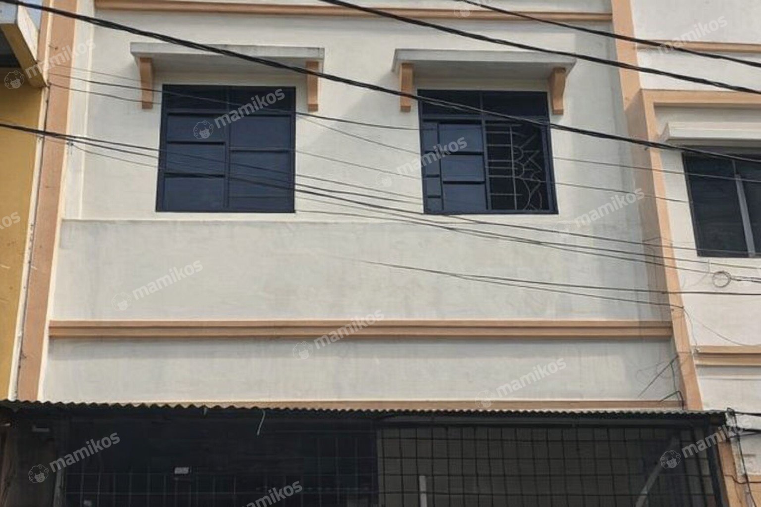 Rumah Sertifikat SHM 5 Kamar Tidur 5 Kamar Mandi Jembatan Lima Jakarta Barat