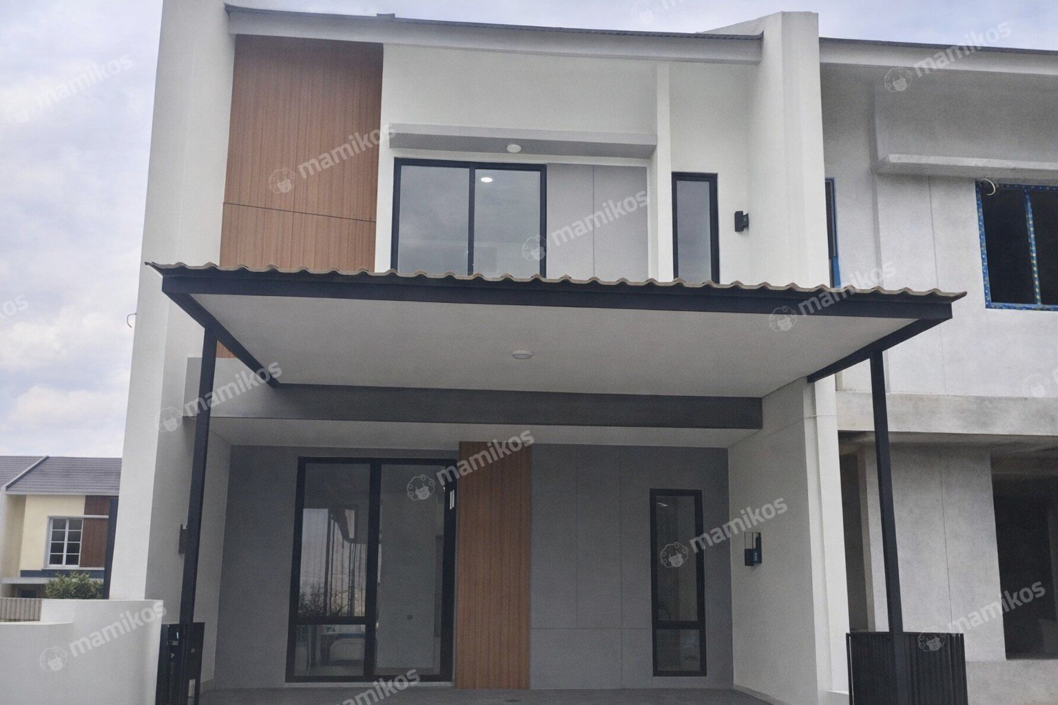 Rumah Sertifikat HGB 3 Kamar Tidur 2 Kamar Mandi Semanan Jakarta Barat