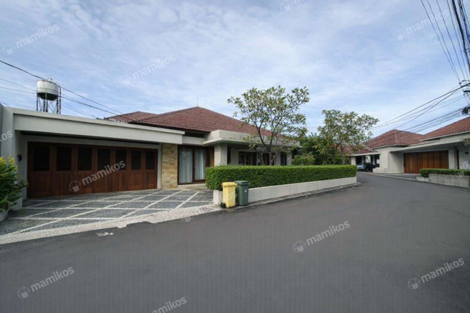 Rumah Sertifikat SHM 5 Kamar Tidur 4 Kamar Mandi Cipete Jakarta Selatan