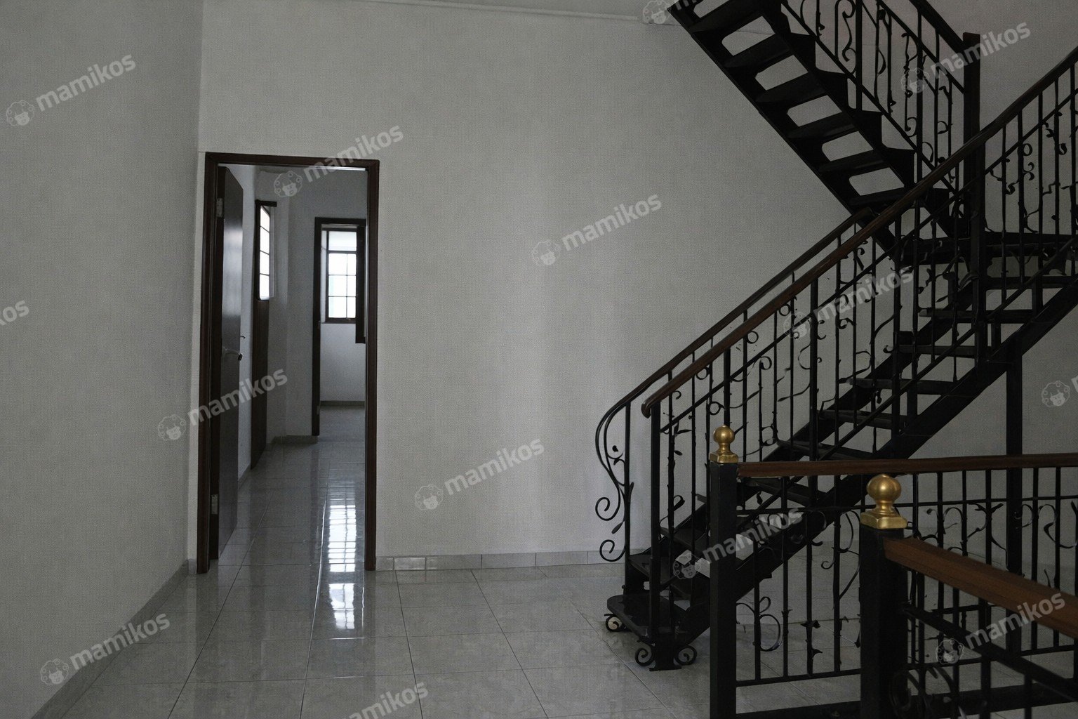 Rumah Sertifikat SHM 3 Kamar Tidur 3 Kamar Mandi Sunter Jakarta Utara - Photo 4