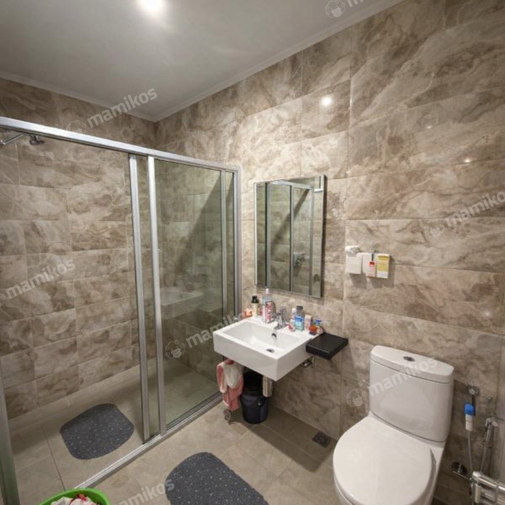 Rumah Sertifikat SHM 3 Kamar Tidur 2 Kamar Mandi Green Lake City Jakarta Barat - Photo 2
