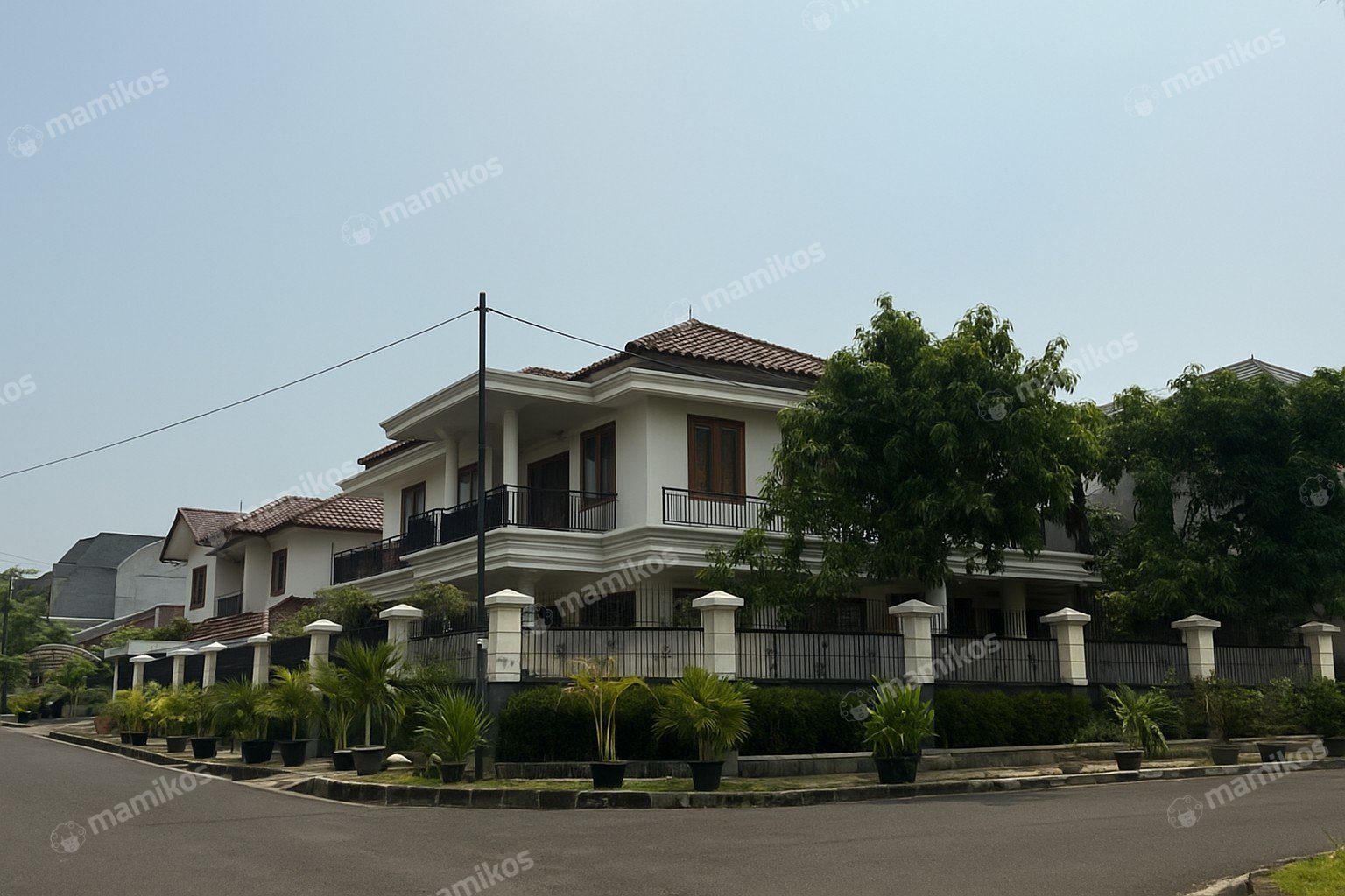 Rumah Sertifikat SHM 6 Kamar Tidur 5 Kamar Mandi Kayu Putih Jakarta Timur