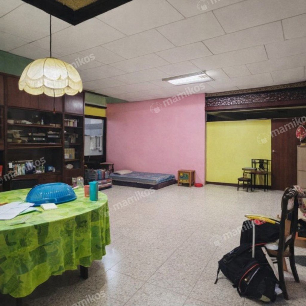 Rumah Sertifikat SHM 5 Kamar Tidur 4 Kamar Mandi Tomang Jakarta Barat - Photo 2
