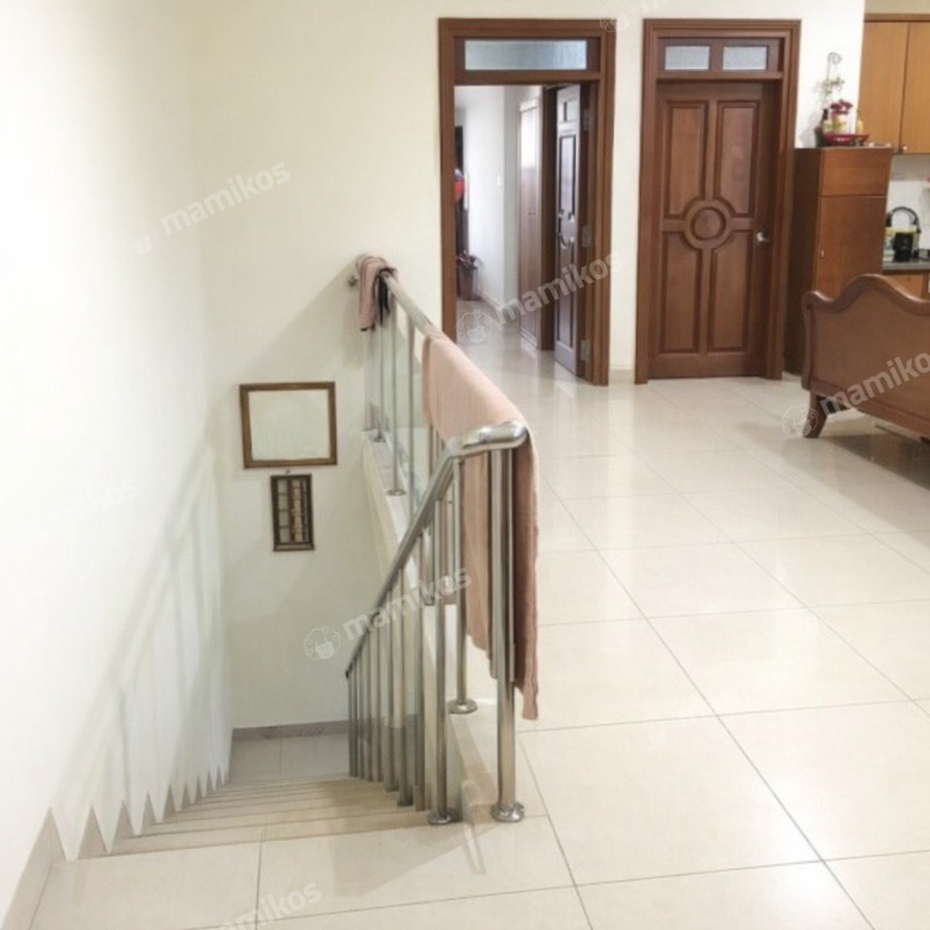 Rumah Sertifikat SHM 4 Kamar Tidur 3 Kamar Mandi Taman Palem Jakarta Barat - Photo 4
