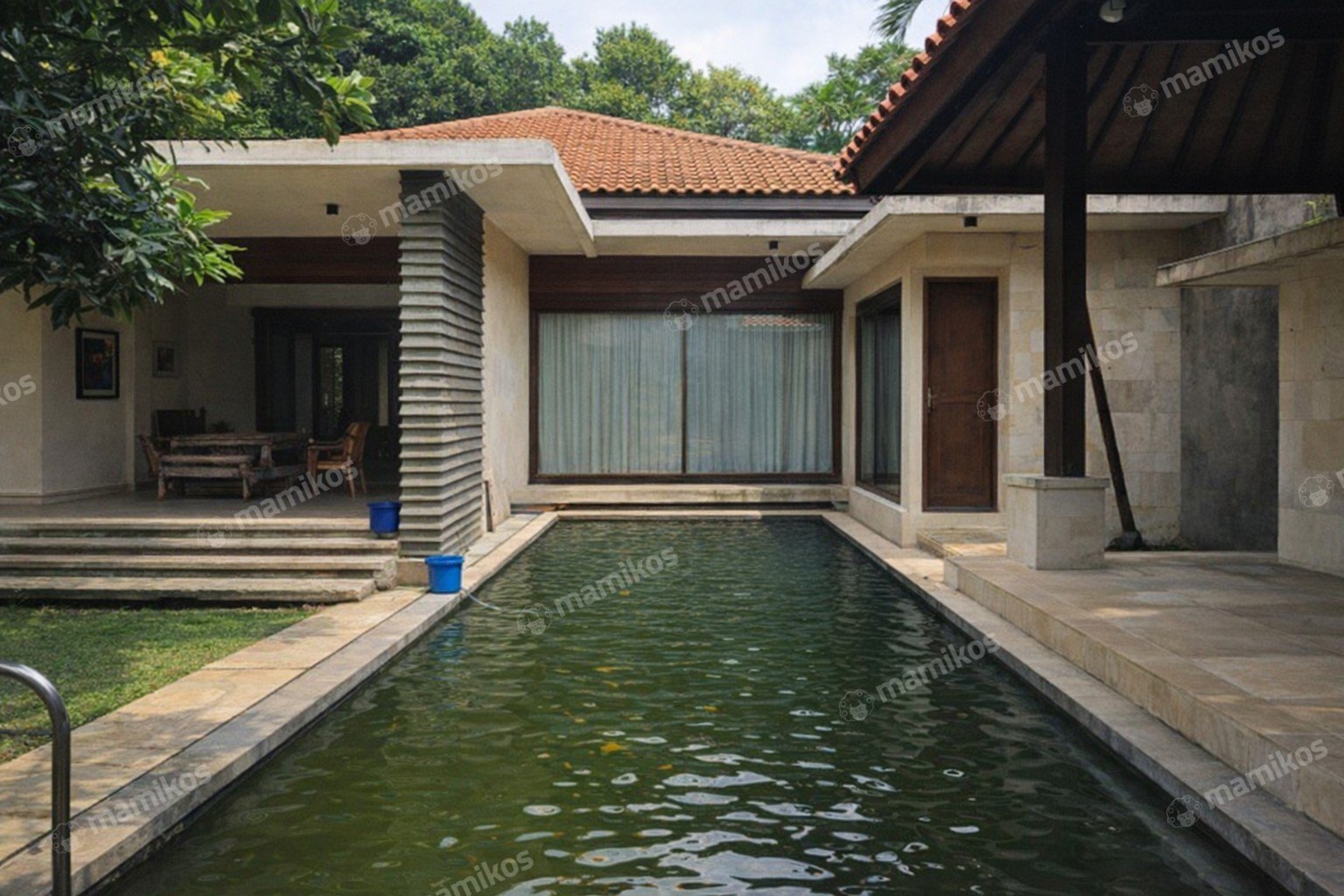 Rumah Sertifikat SHM 8 Kamar Tidur 5 Kamar Mandi Kebayoran Baru Jakarta Selatan