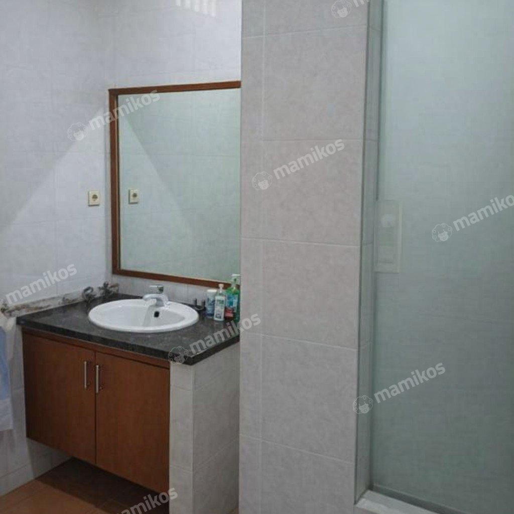 Rumah Sertifikat SHM 4 Kamar Tidur 4 Kamar Mandi Tomang Jakarta Barat - Photo 3