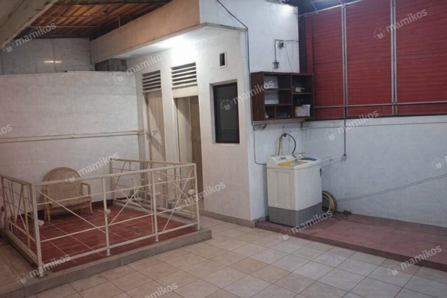 Rumah Sertifikat SHM 3 Kamar Tidur 2 Kamar Mandi Taman Surya Jakarta Barat - Photo 4