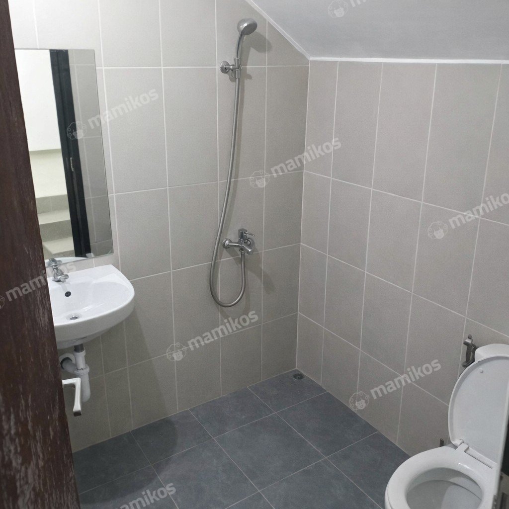 Rumah Sertifikat SHM 3 Kamar Tidur 2 Kamar Mandi Cakung Jakarta Timur - Photo 5