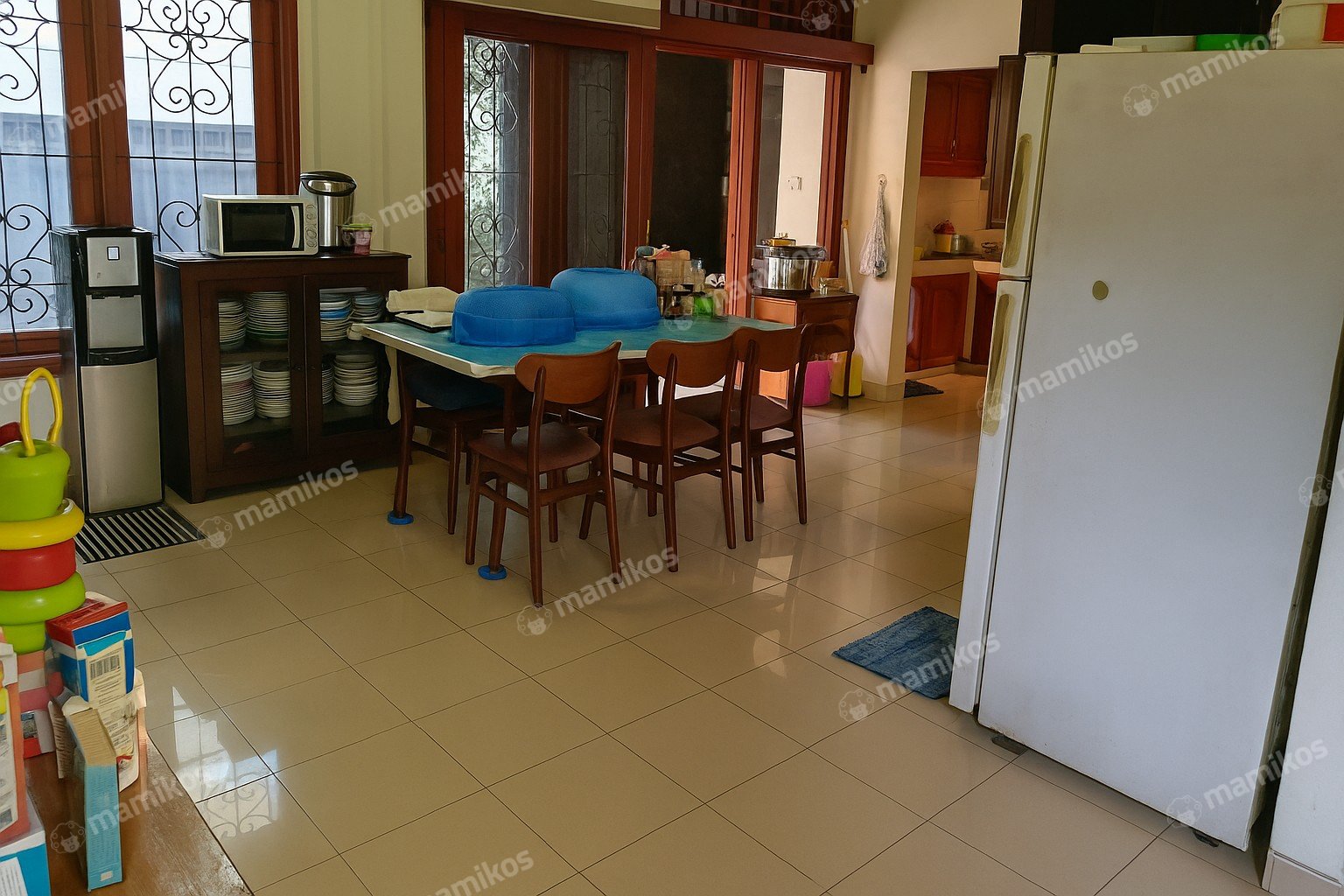 Rumah 6 Kamar Tidur 4 Kamar Mandi 2 Lantai Cilandak Jakarta Selatan - Photo 5