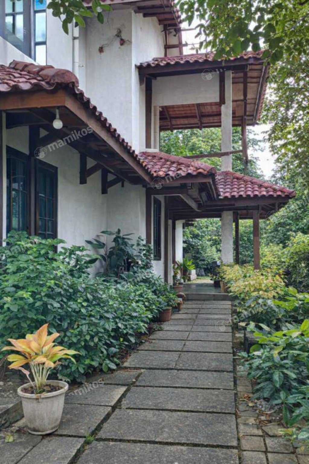 Rumah Sertifikat SHM 7 Kamar Tidur 5 Kamar Mandi Kramat Jati Jakarta Timur - Photo 3