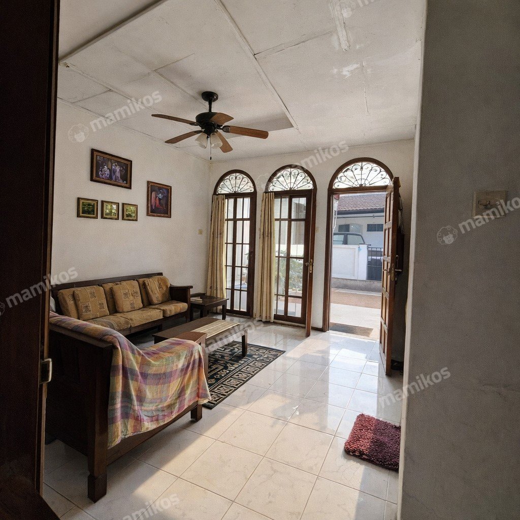 Rumah Sertifikat SHM 6 Kamar Tidur 5 Kamar Mandi Slipi Jakarta Barat - Photo 5