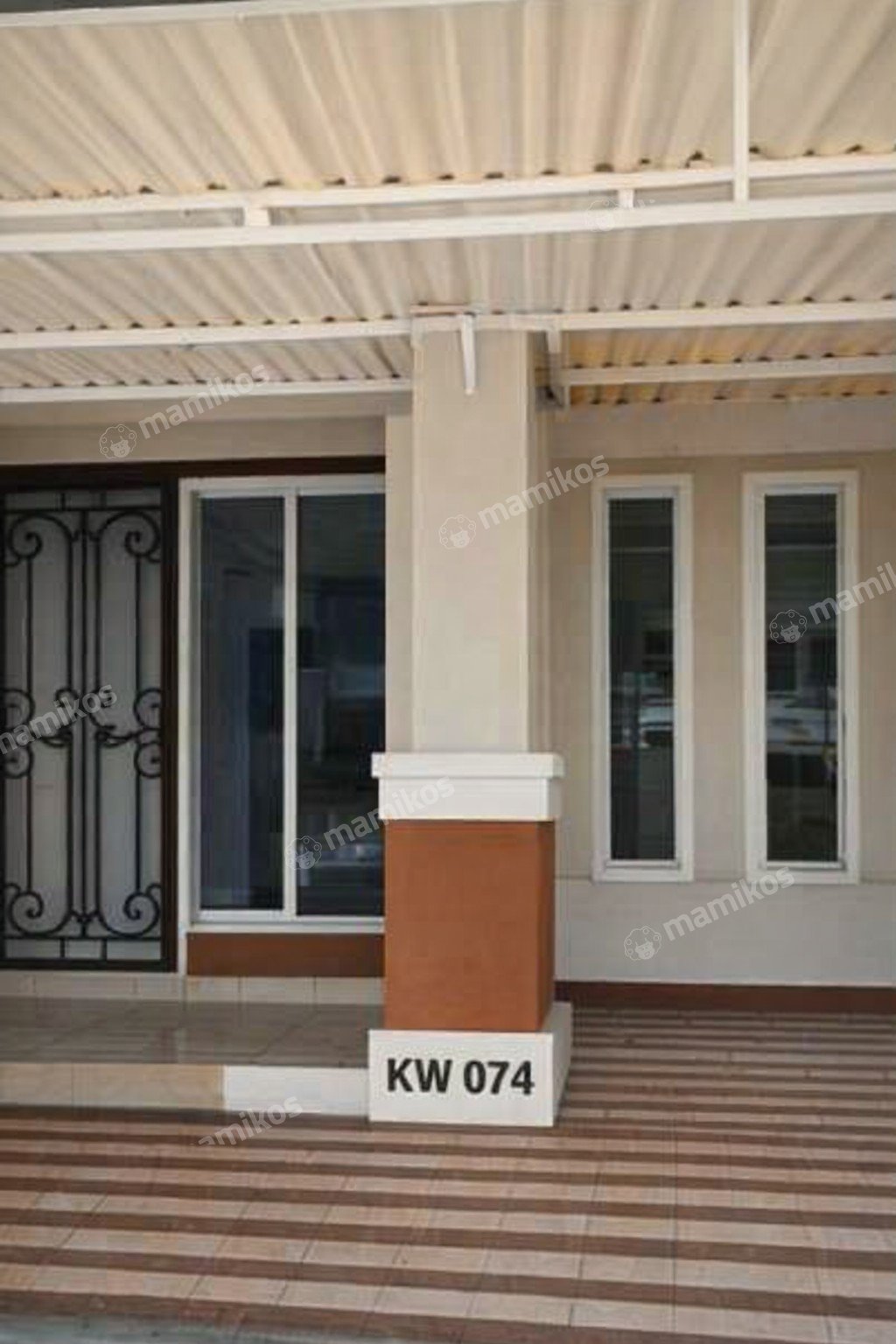 Rumah Sertifikat SHM 4 Kamar Tidur 3 Kamar Mandi Kota Wisata Jakarta Timur - Photo 2