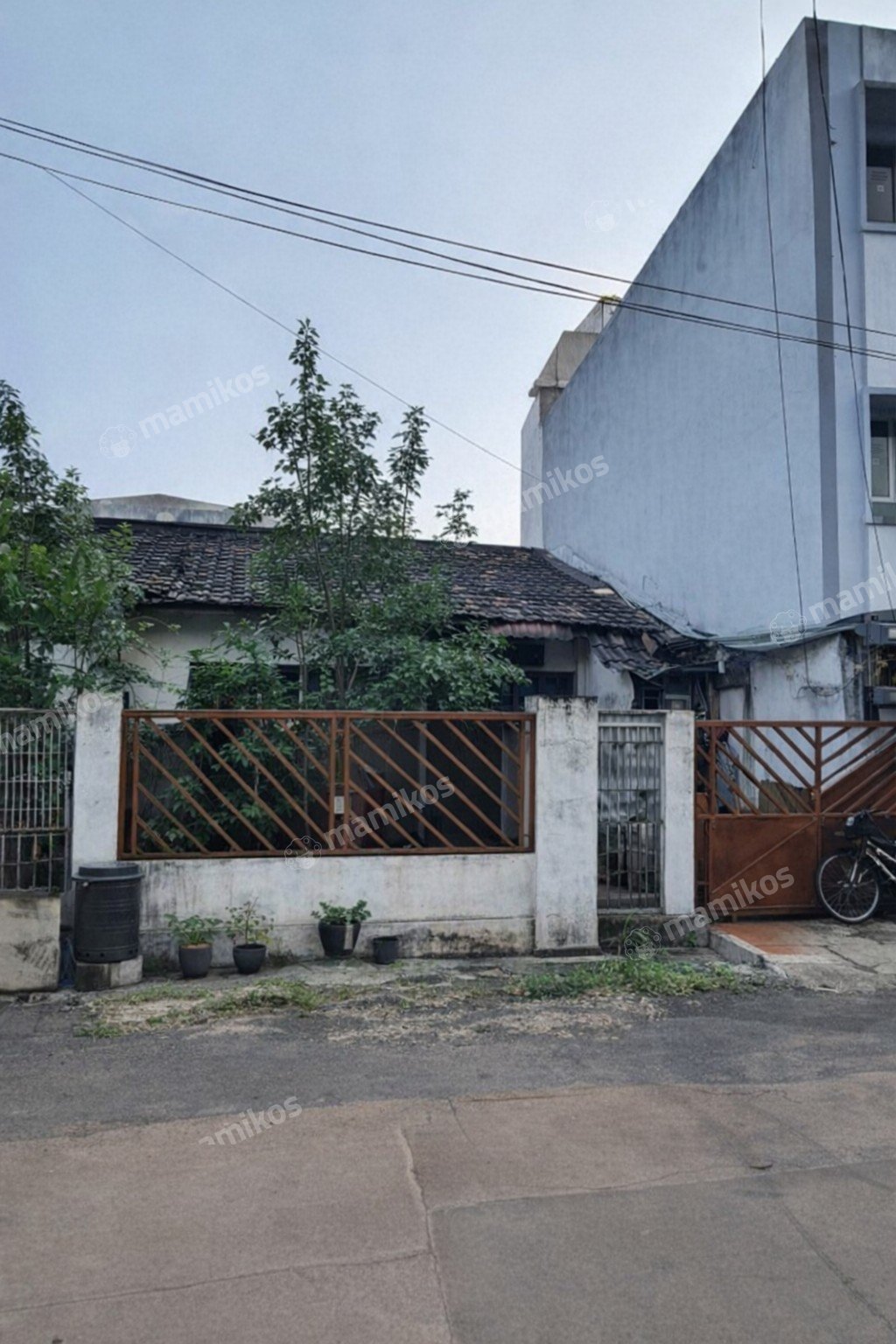 Rumah Sertifikat SHM 3 Kamar Tidur 1 Kamar Mandi Kelapa Gading Jakarta Utara - Photo 2
