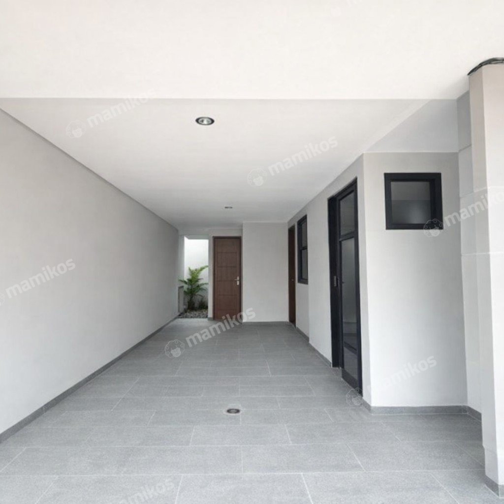 Rumah Sertifikat SHM 3 Kamar Tidur 3 Kamar Mandi Cilandak Jakarta Selatan - Photo 2