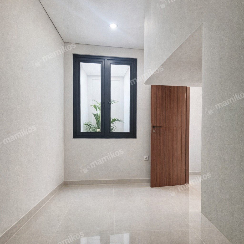 Rumah Sertifikat SHM 3 Kamar Tidur 3 Kamar Mandi Cilandak Jakarta Selatan - Photo 4