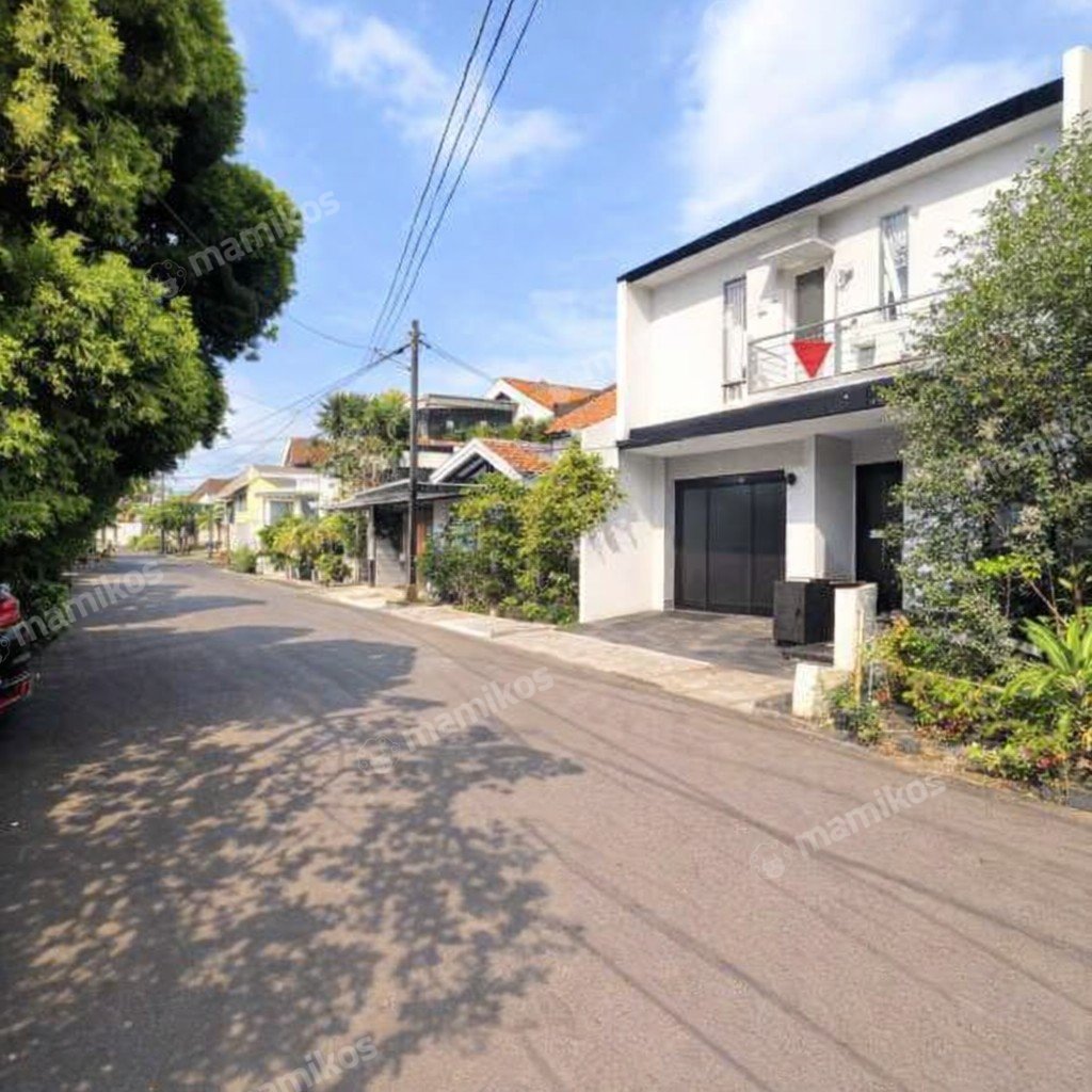 Rumah Sertifikat SHM 3 Kamar Tidur 3 Kamar Mandi Duren Sawit Jakarta Timur - Photo 3