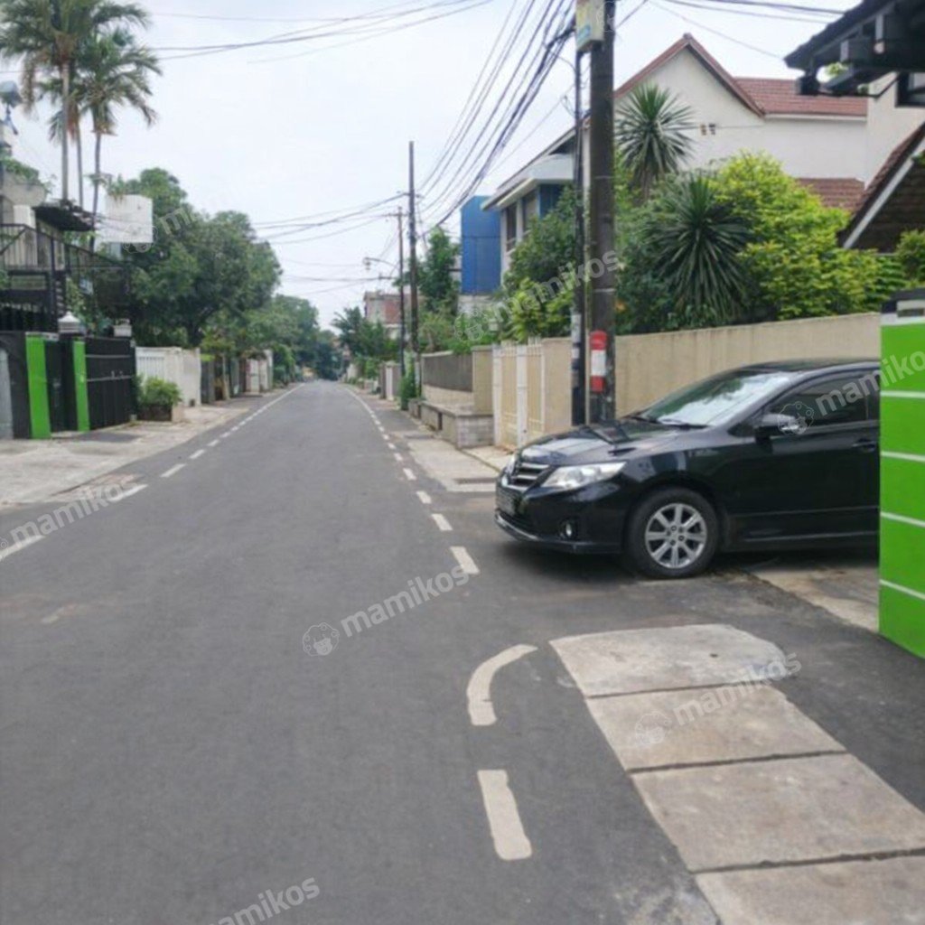 Rumah Sertifikat SHM 4 Kamar Tidur 4 Kamar Mandi Cijantung Jakarta Timur - Photo 2
