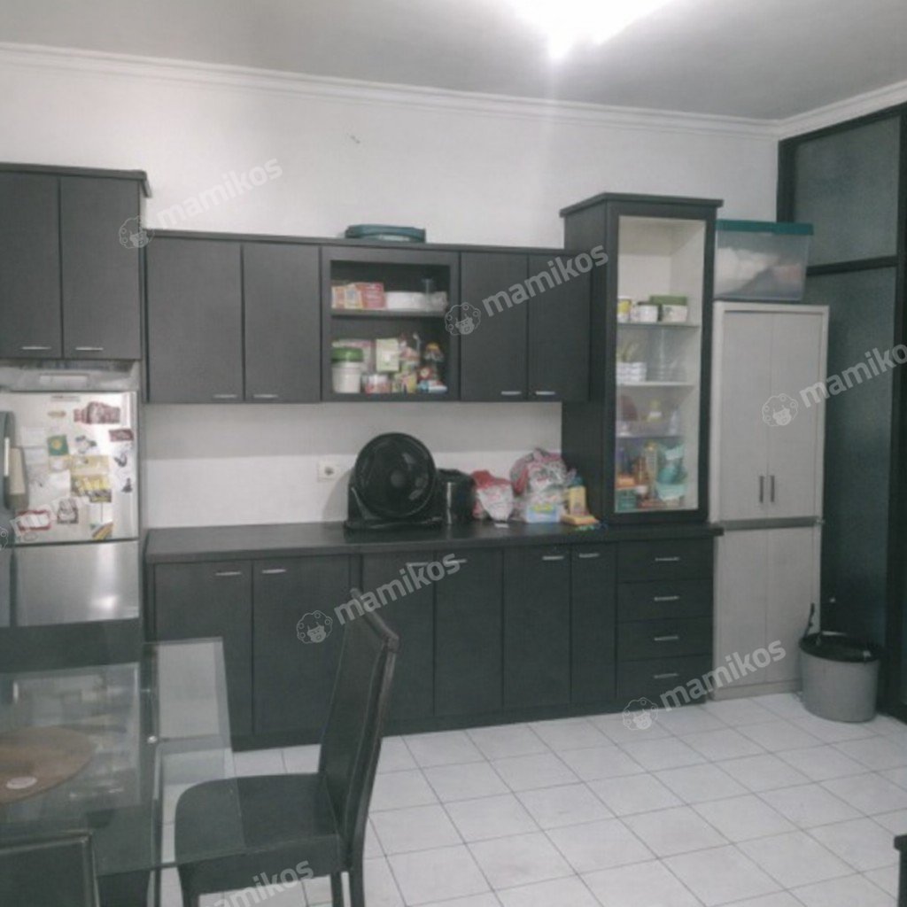 Rumah Sertifikat SHM 3 Kamar Tidur 2 Kamar Mandi Kota Wisata Jakarta Timur - Photo 3