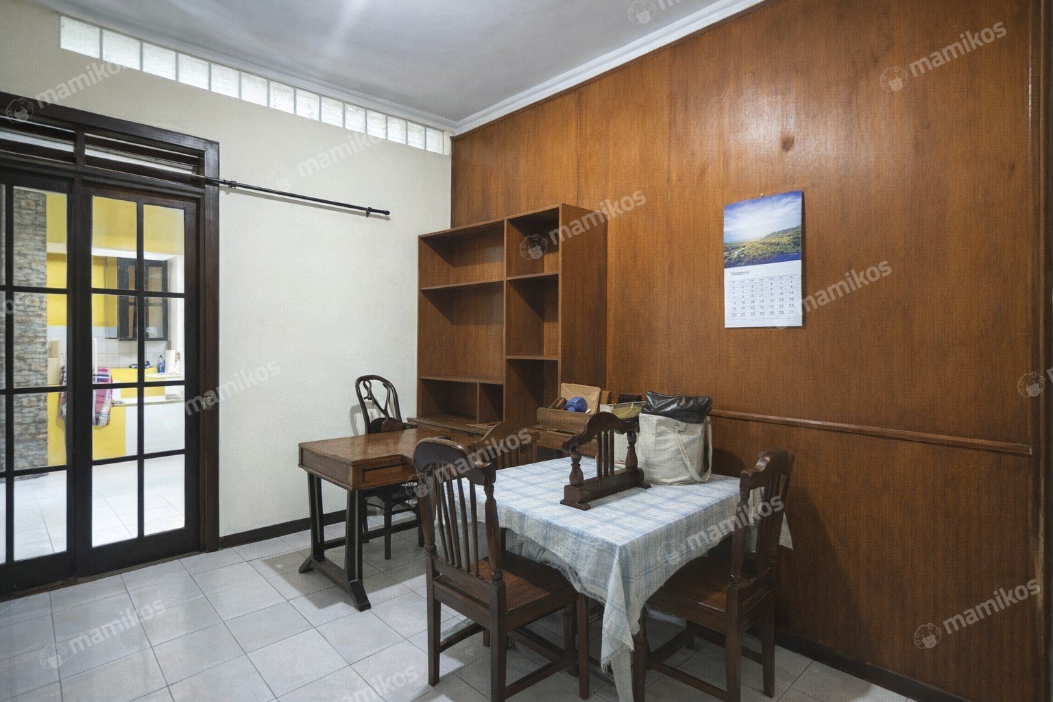 Rumah Sertifikat SHM 7 Kamar Tidur 3 Kamar Mandi Jatinegara Jakarta Timur - Photo 2