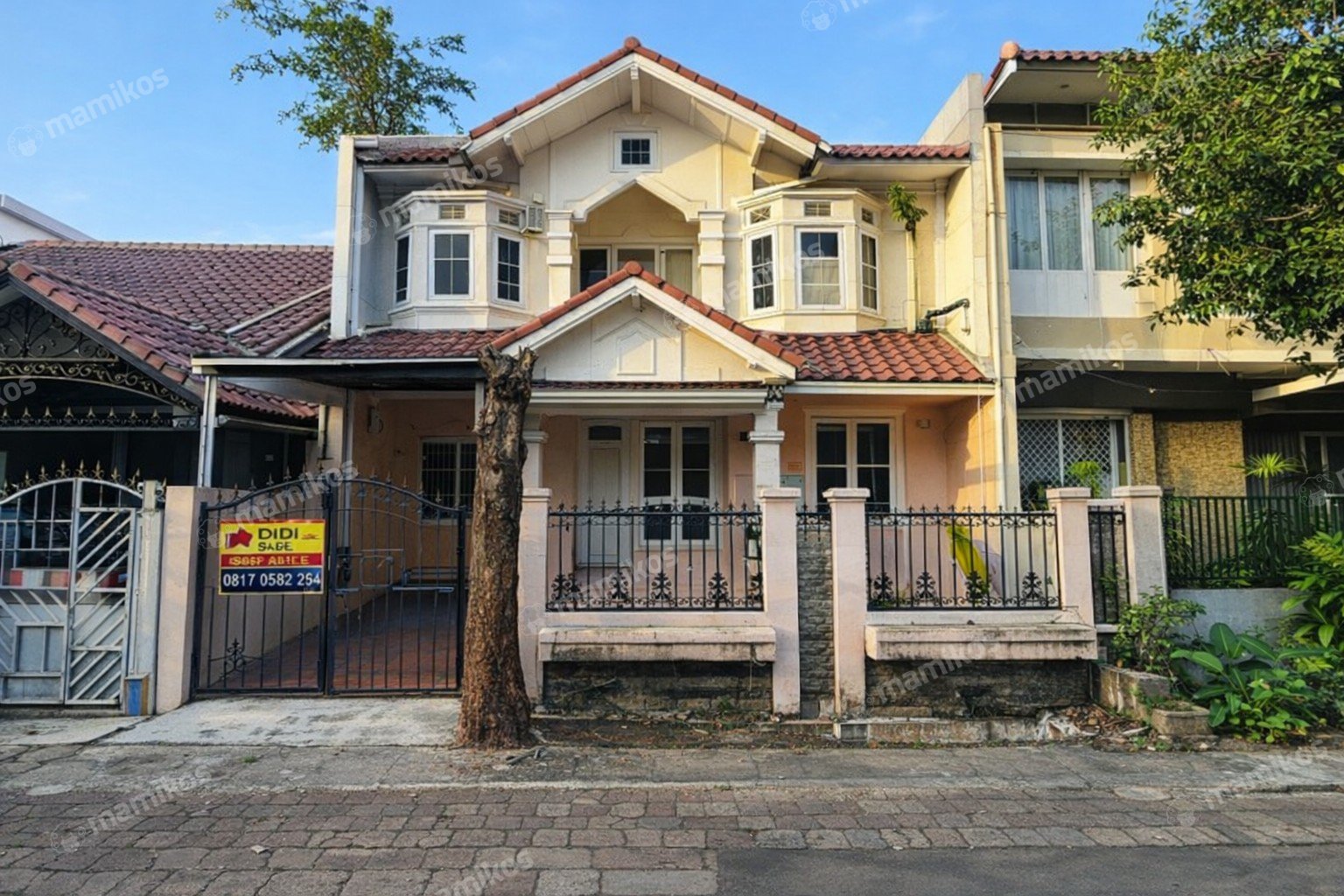 Rumah Sertifikat SHM 5 Kamar Tidur 3 Kamar Mandi Raffles Hills Jakarta Timur