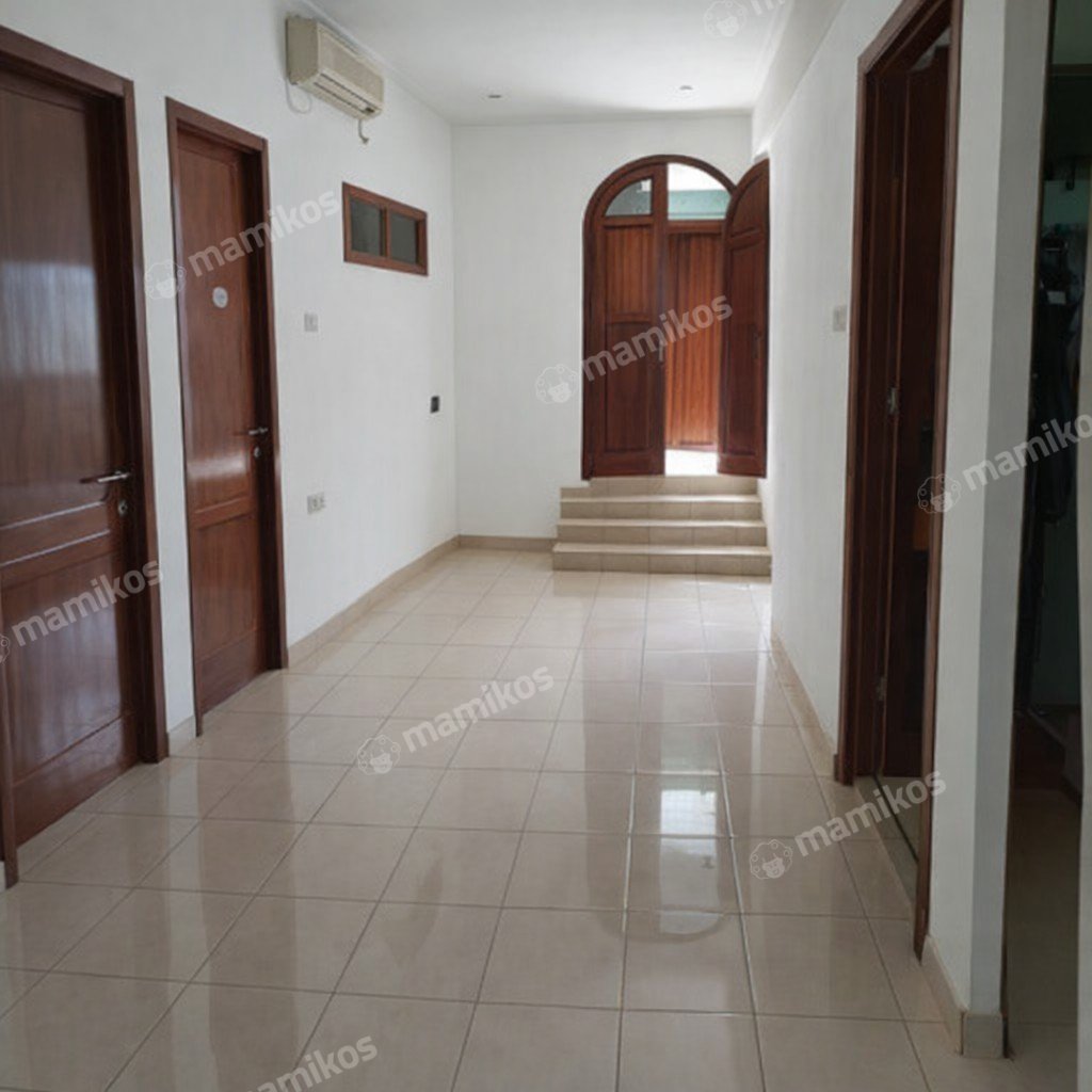 Rumah Sertifikat SHM 7 Kamar Tidur 4 Kamar Mandi Pondok Labu Jakarta Selatan - Photo 5