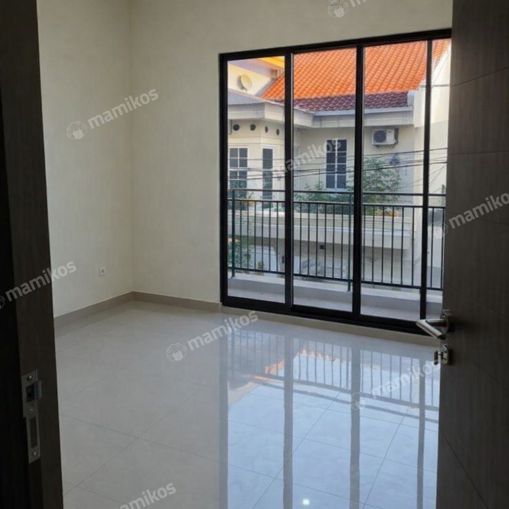 Rumah Sertifikat SHM 3 Kamar Tidur 3 Kamar Mandi Kebayoran Baru Jakarta Selatan - Photo 5
