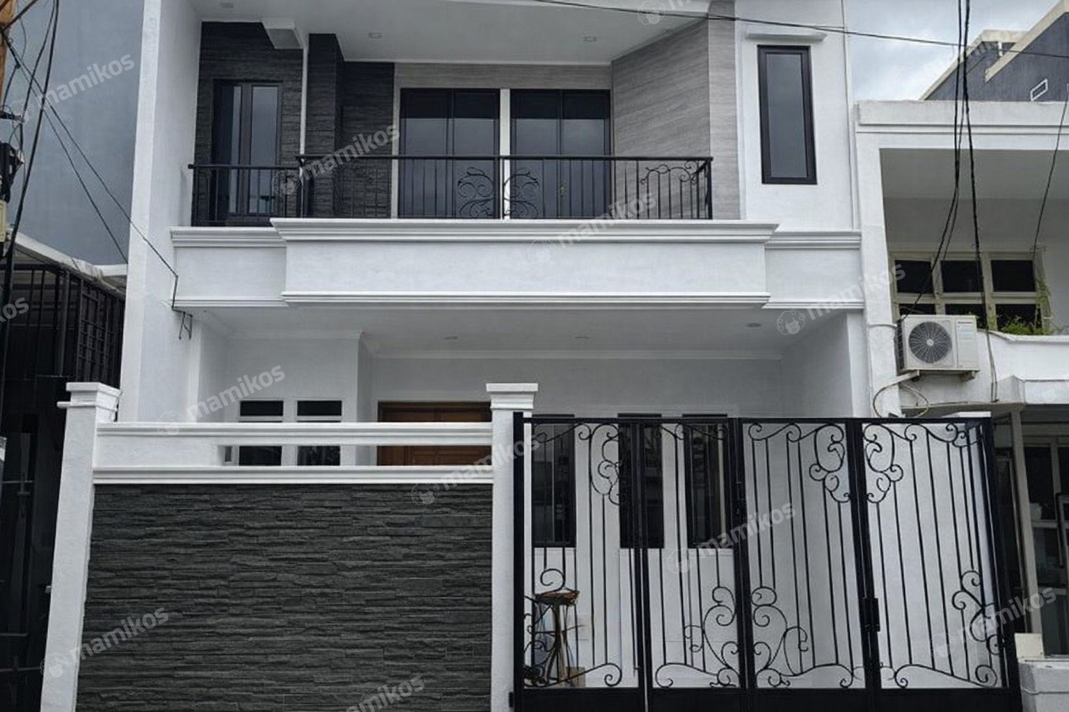 Rumah Sertifikat SHM 3 Kamar Tidur 4 Kamar Mandi Muara Karang Jakarta Utara
