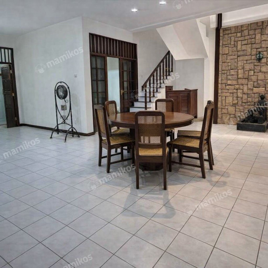 Rumah Sertifikat SHM 5 Kamar Tidur 3 Kamar Mandi Pulomas Jakarta Timur - Photo 3