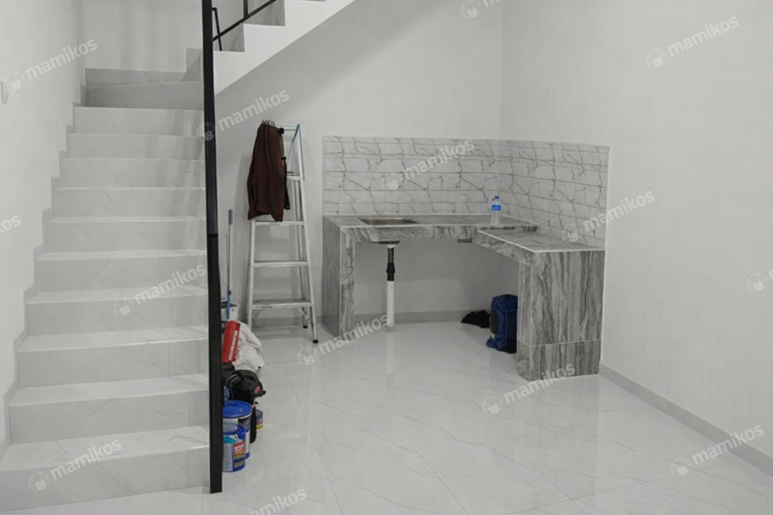 Rumah Sertifikat SHM 3 Kamar Tidur 3 Kamar Mandi Metland Puri Jakarta Barat