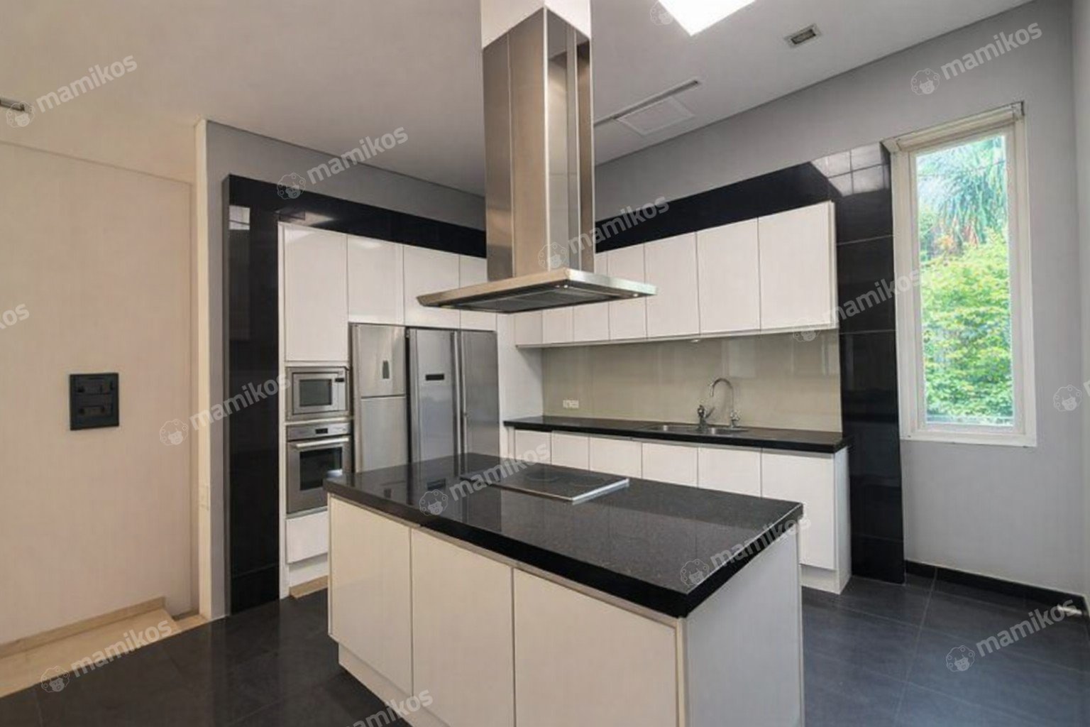 Rumah Sertifikat HGB 7 Kamar Tidur 5 Kamar Mandi Pondok Indah Jakarta Selatan