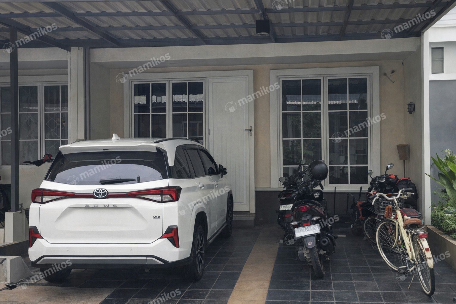 Rumah Sertifikat SHM 5 Kamar Tidur 5 Kamar Mandi Jakarta Garden City Jakarta Timur