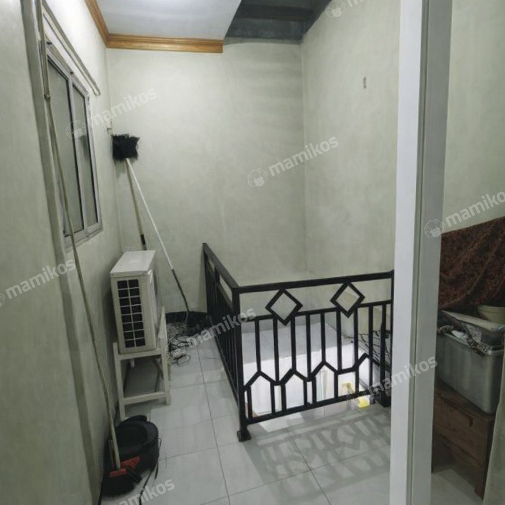 Rumah Sertifikat SHM 5 Kamar Tidur 5 Kamar Mandi Jakarta Garden City Jakarta Timur - Photo 3