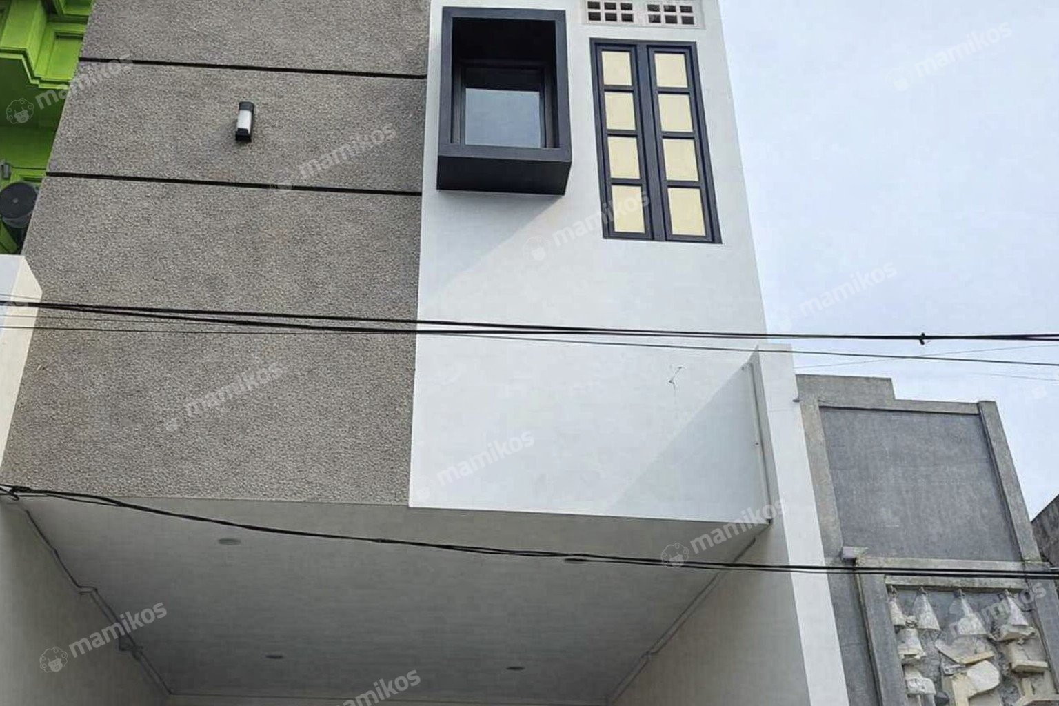 Rumah Sertifikat SHM 9 Kamar Tidur 9 Kamar Mandi Kelapa Gading Jakarta Utara