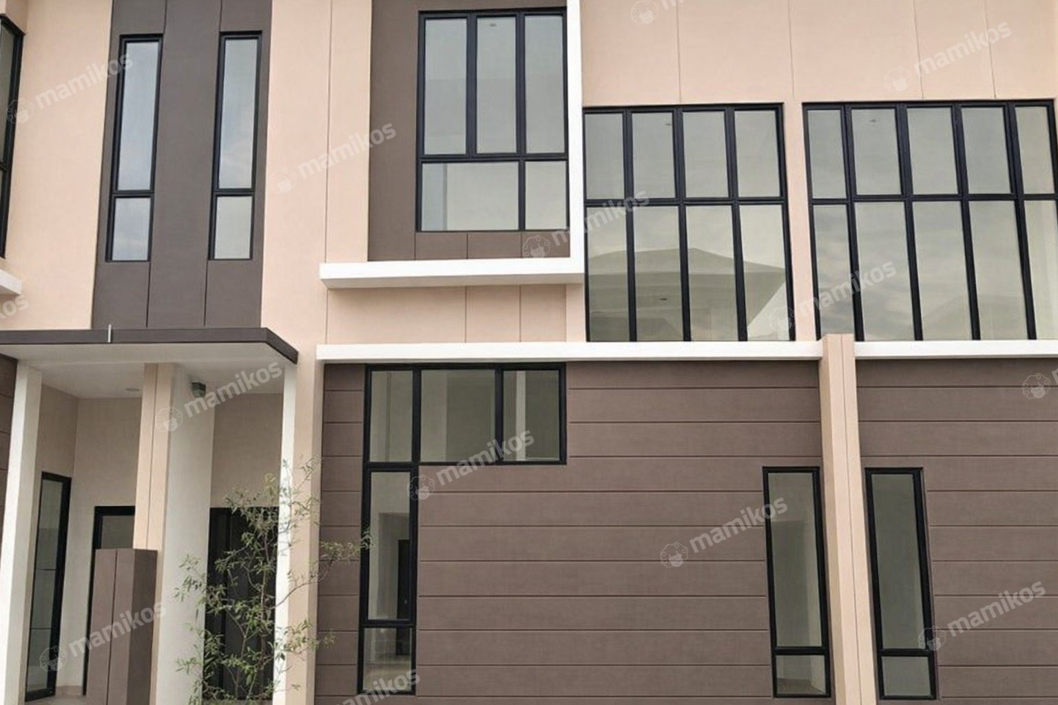 Rumah Sertifikat SHM 4 Kamar Tidur 4 Kamar Mandi Jakarta Garden City Jakarta Timur
