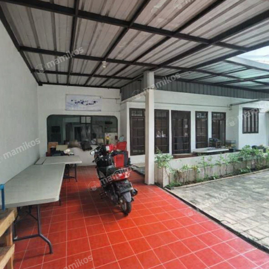 Rumah Sertifikat SHM 1 Lantai Senopati Jakarta Selatan - Photo 2