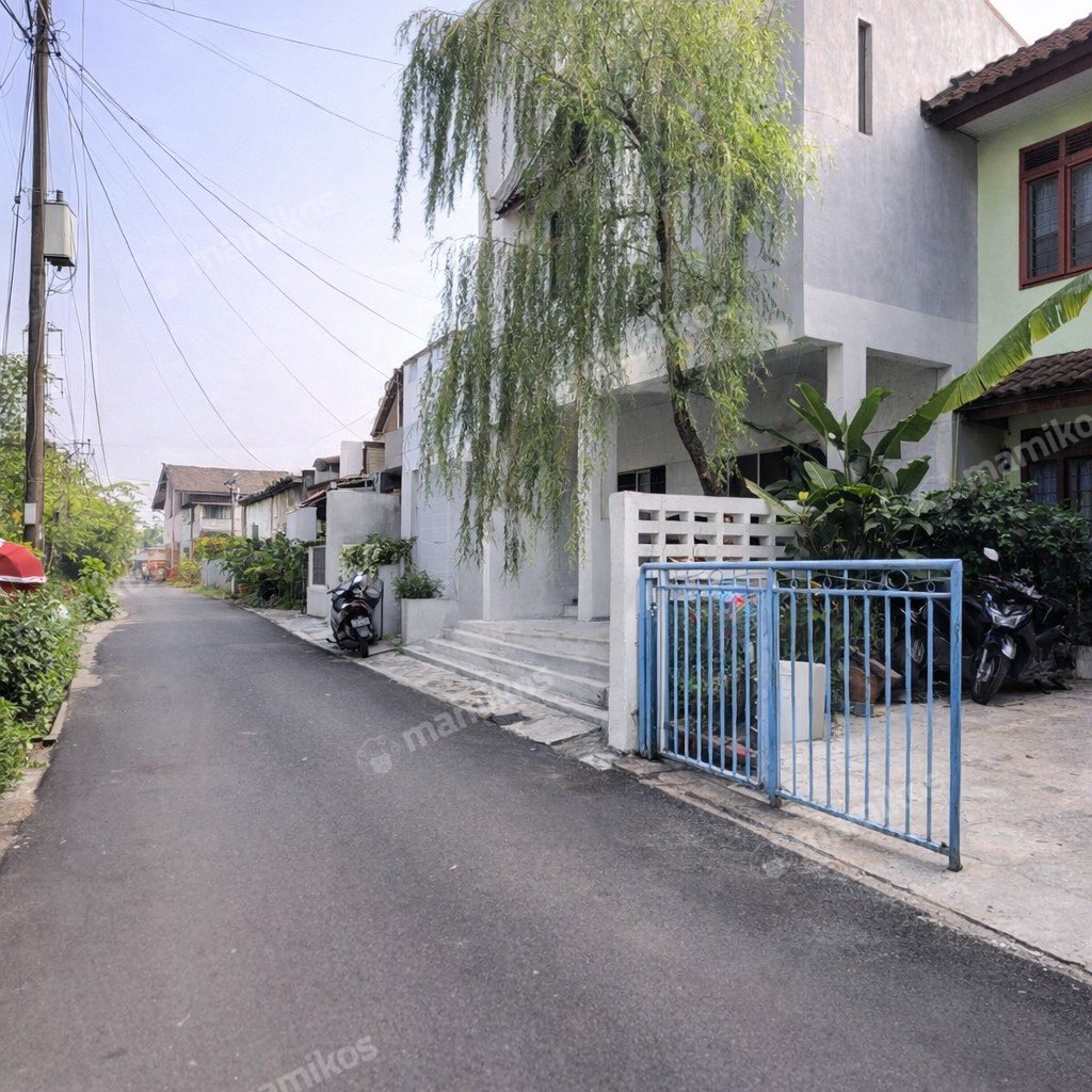 Rumah Sertifikat SHM 3 Kamar Tidur 2 Kamar Mandi Cipete Jakarta Selatan - Photo 2