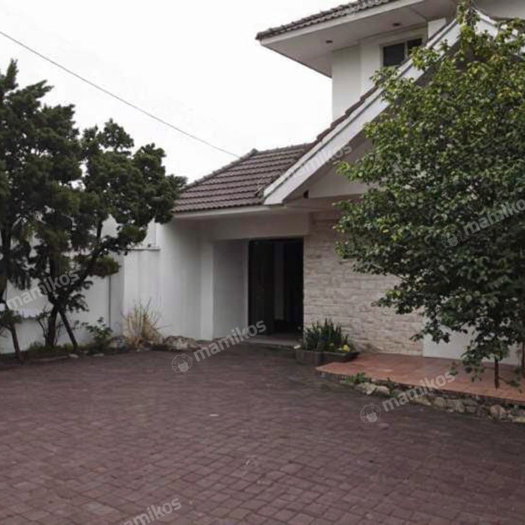 Rumah Sertifikat SHM 5 Kamar Tidur 2 Kamar Mandi Otista Jakarta Timur - Photo 2
