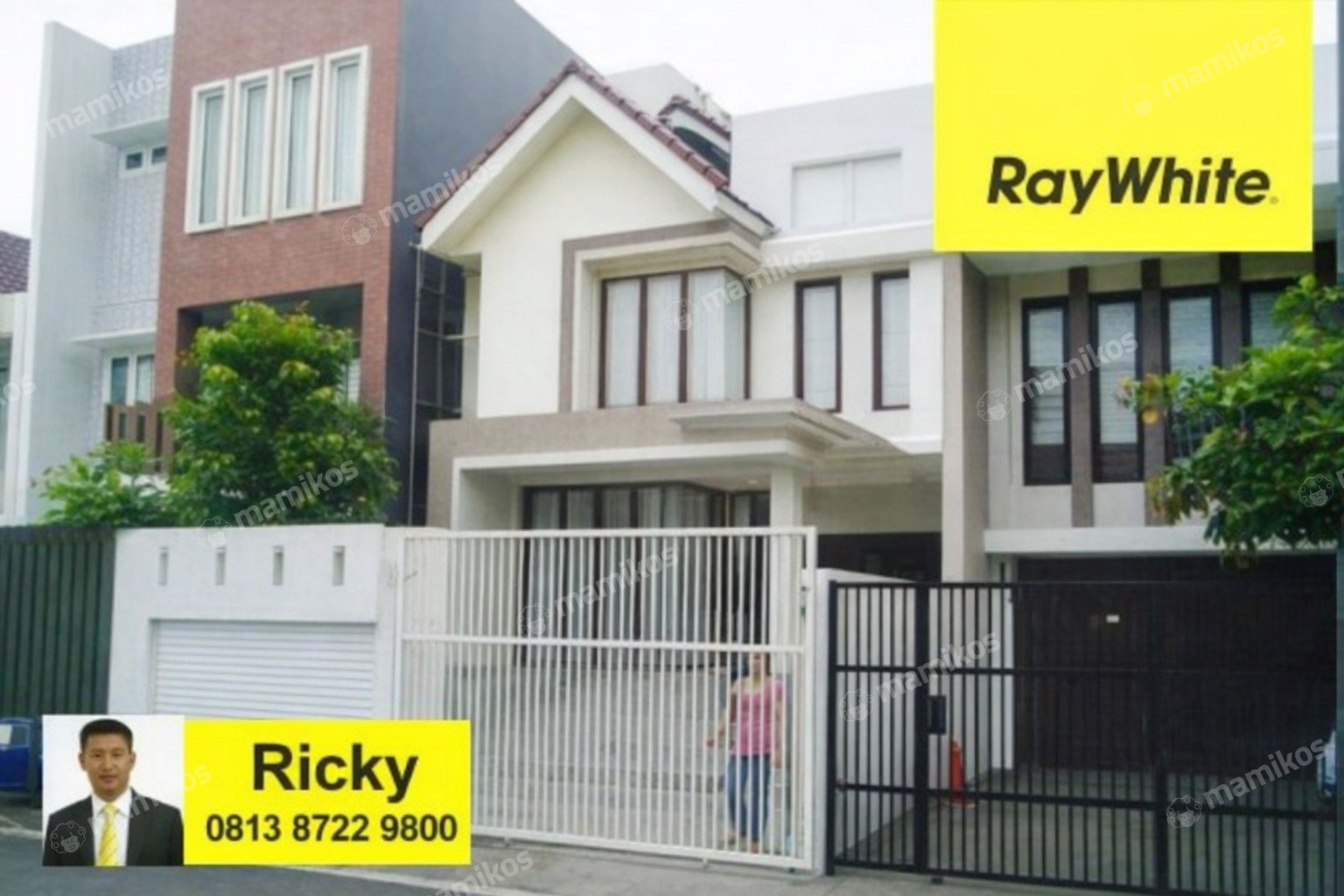 Rumah Sertifikat SHM 5 Kamar Tidur 4 Kamar Mandi Joglo Jakarta Barat