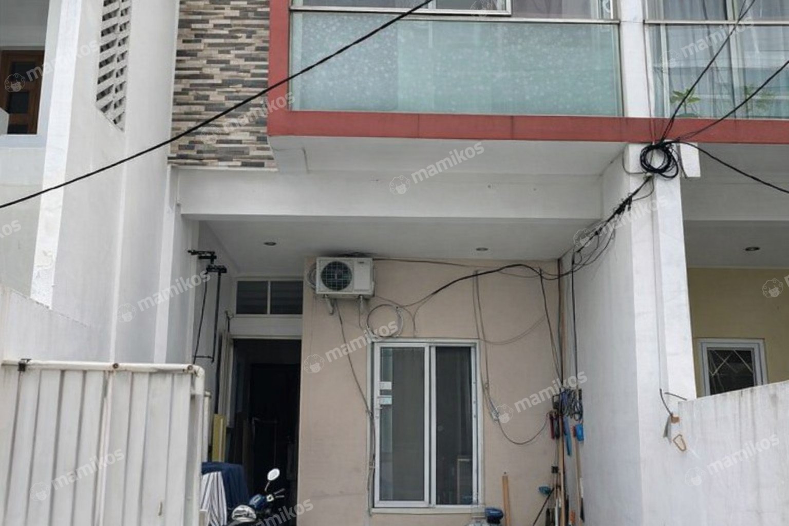 Rumah Sertifikat SHM 4 Kamar Tidur 3 Kamar Mandi Tanjung Duren Jakarta Barat