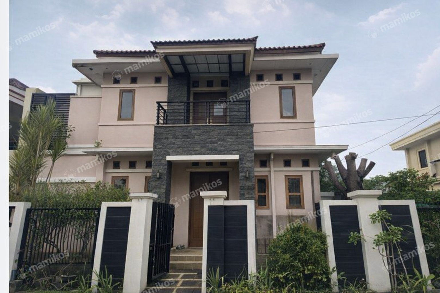 Rumah Sertifikat SHM 4 Kamar Tidur 3 Kamar Mandi Cakung Jakarta Timur