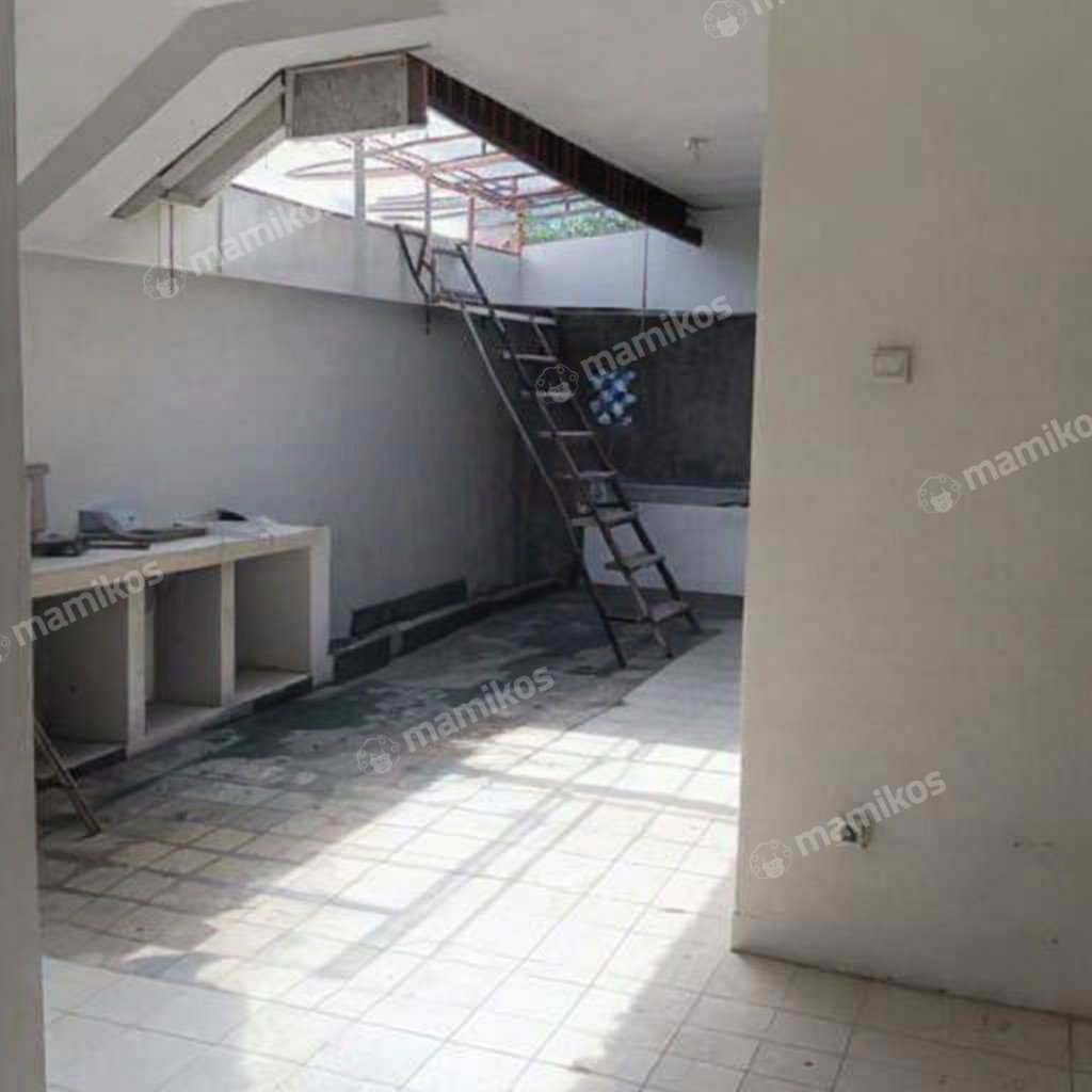 Rumah Sertifikat SHM 4 Kamar Tidur 3 Kamar Mandi Pondok Indah Jakarta Selatan - Photo 3