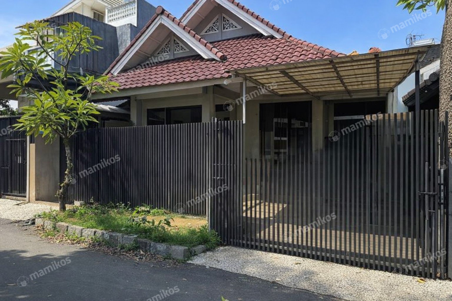 Rumah Sertifikat SHM 4 Kamar Tidur 3 Kamar Mandi Lebak Bulus Jakarta Selatan