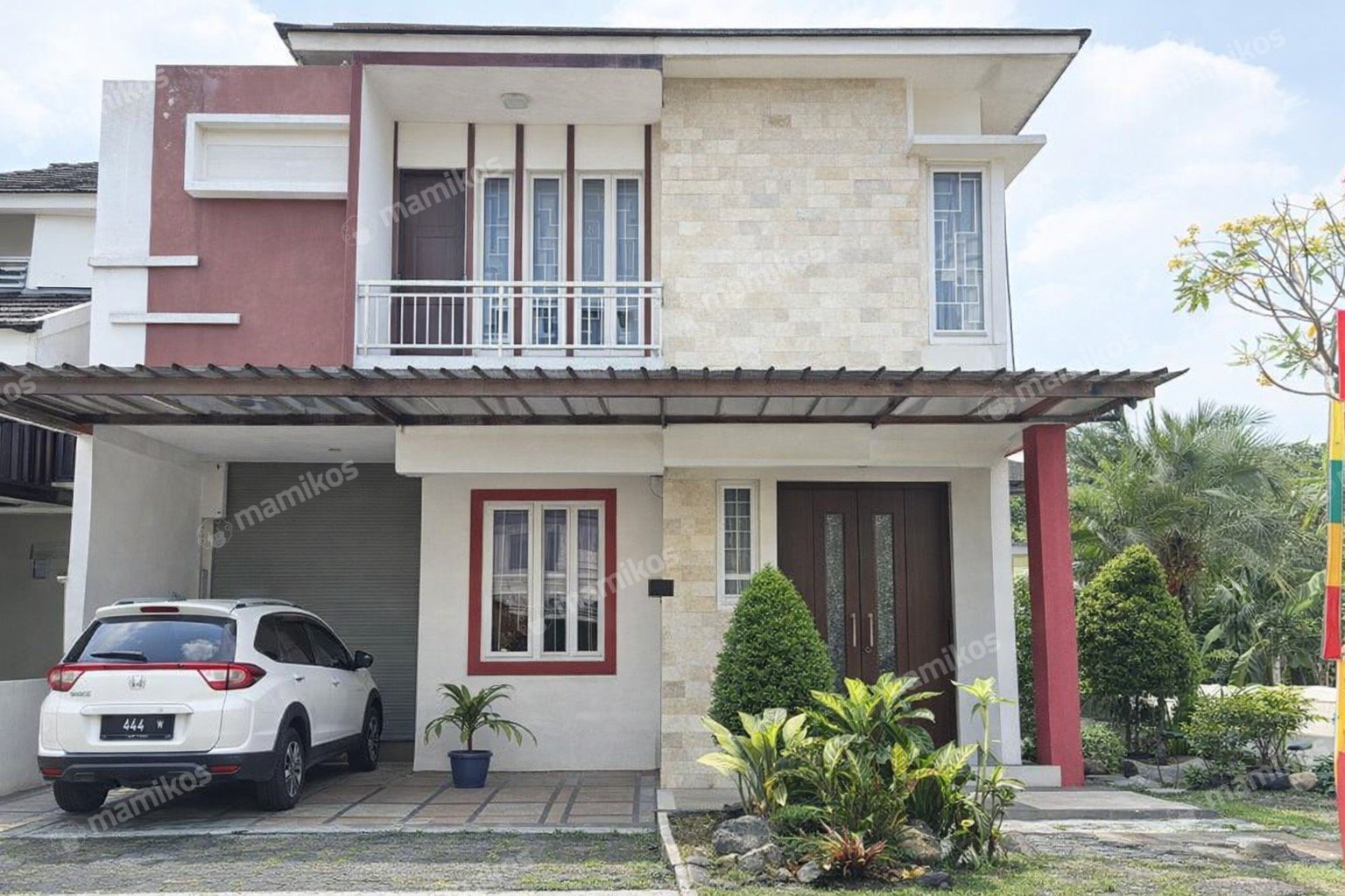 Rumah Sertifikat SHM 4 Kamar Tidur 3 Kamar Mandi Citra Grand Jakarta Timur