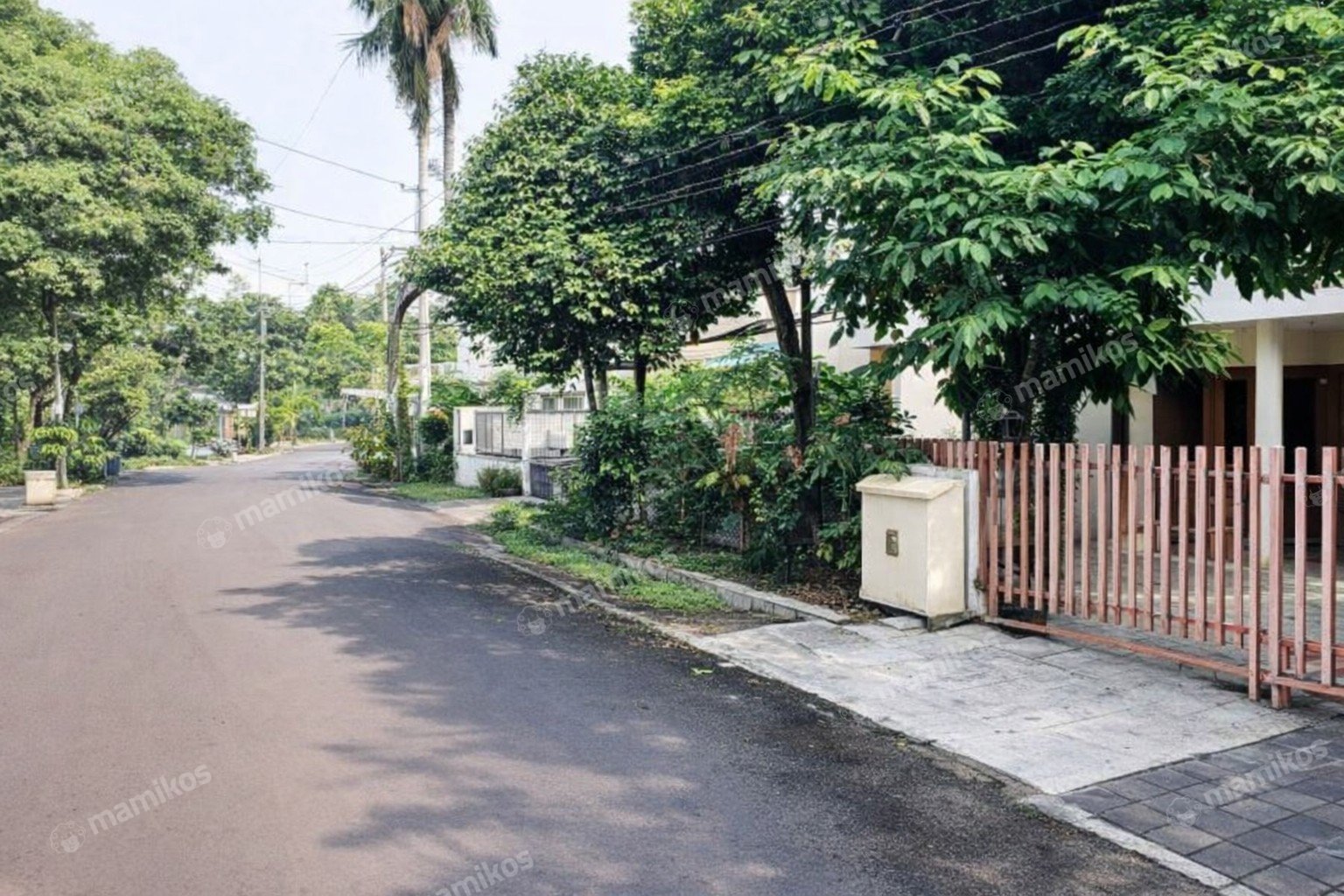 Rumah Sertifikat SHM 4 Kamar Tidur 3 Kamar Mandi Kedoya Jakarta Barat - Photo 4