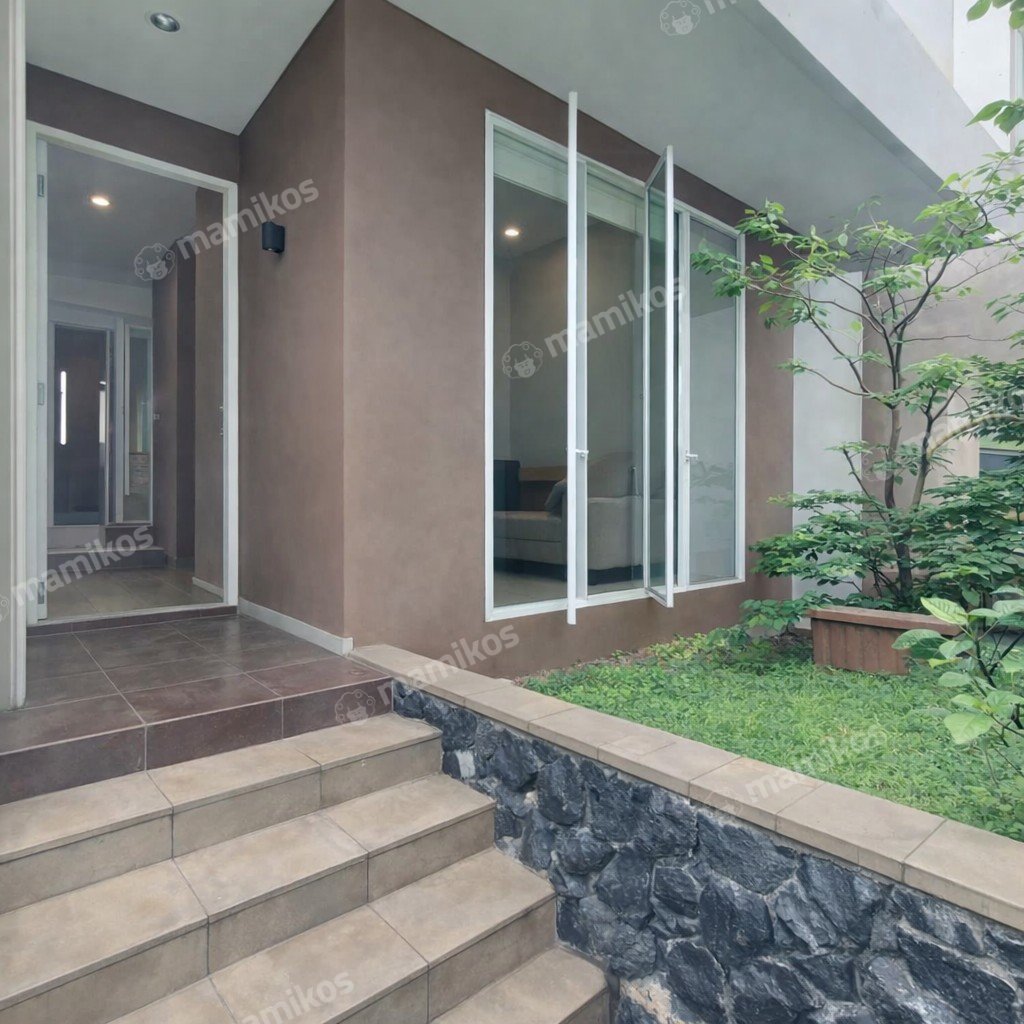 Rumah Sertifikat SHM 3 Kamar Tidur 3 Kamar Mandi Cipete Jakarta Selatan - Photo 2