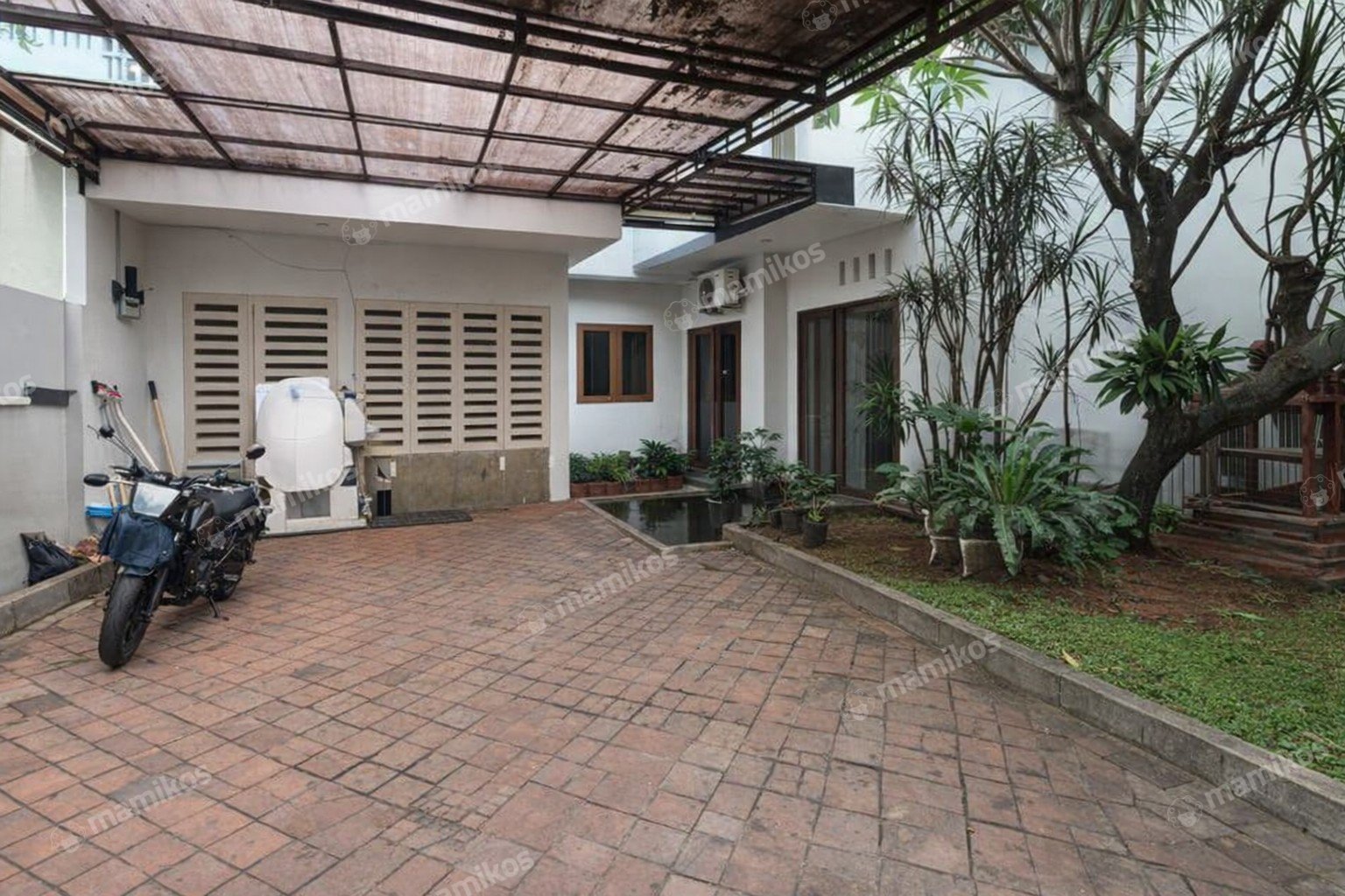 Rumah Sertifikat SHM 4 Kamar Tidur 4 Kamar Mandi Lebak Bulus Jakarta Selatan