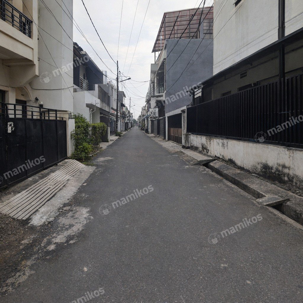 Rumah Sertifikat SHM 3 Kamar Tidur 2 Kamar Mandi Tanjung Duren Jakarta Barat - Photo 2